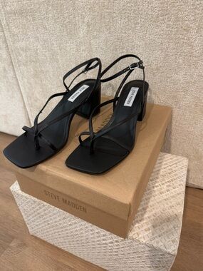 Steve Madden Alaina Black Strappy Square-Toe Block Heel Sandals